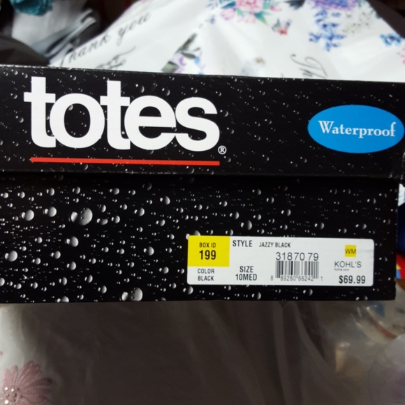 NIB womens Totes black waterproof boots - Picture 8 of 11